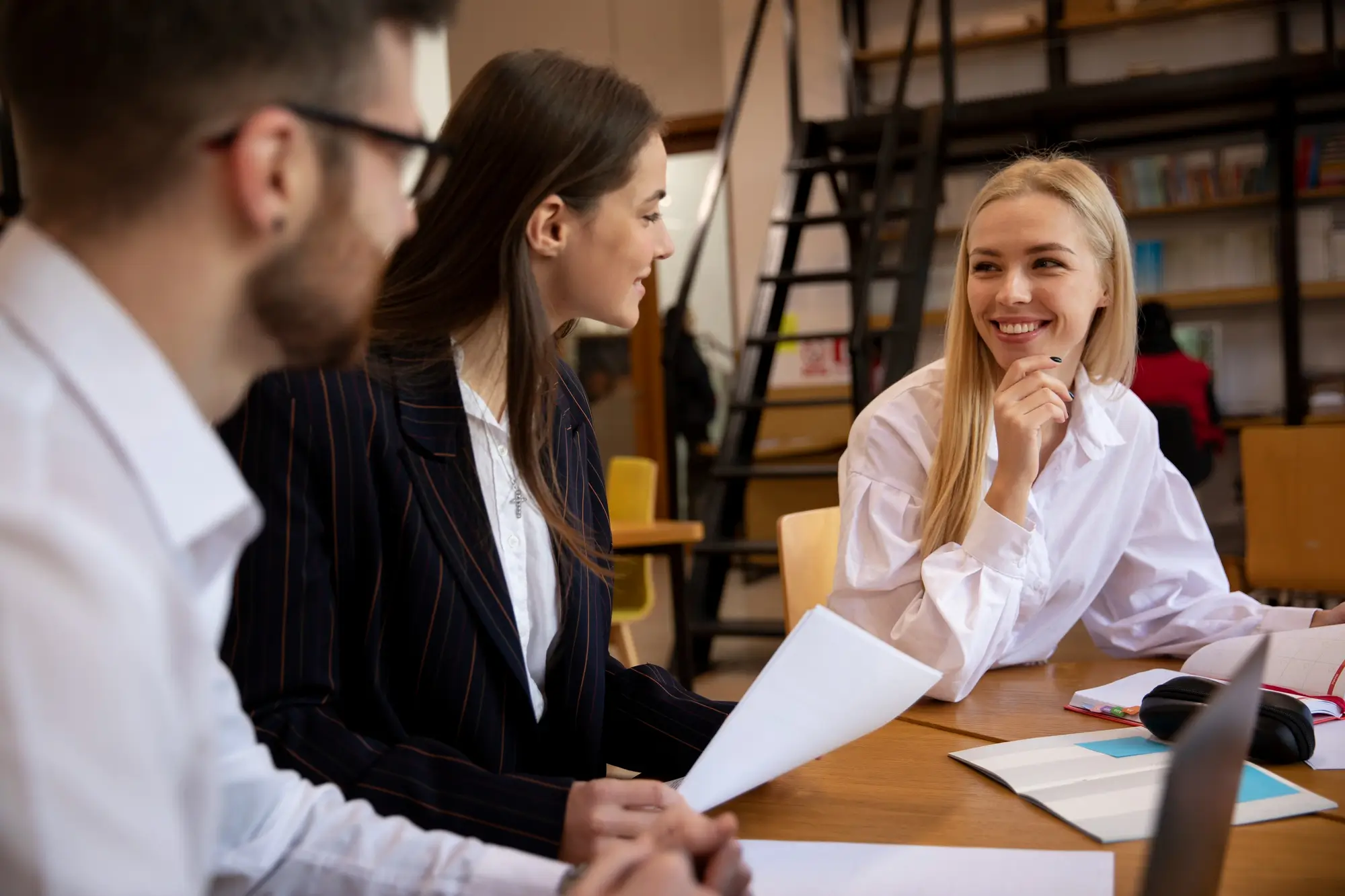 Etre ou ne pas être ? «  à son compte » : le dilemme éternel des jeunes confrères